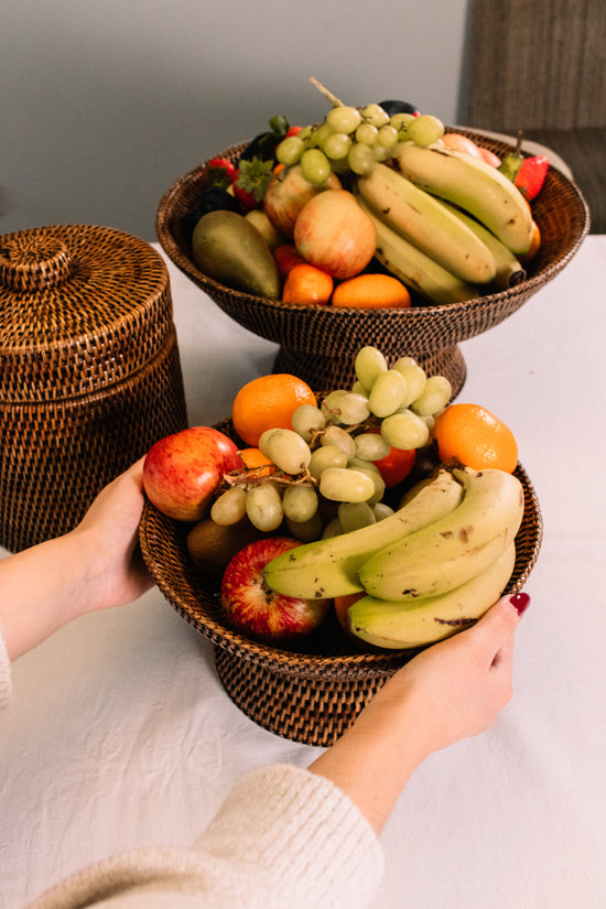 Cestos de Fruta médio e grande com fruta